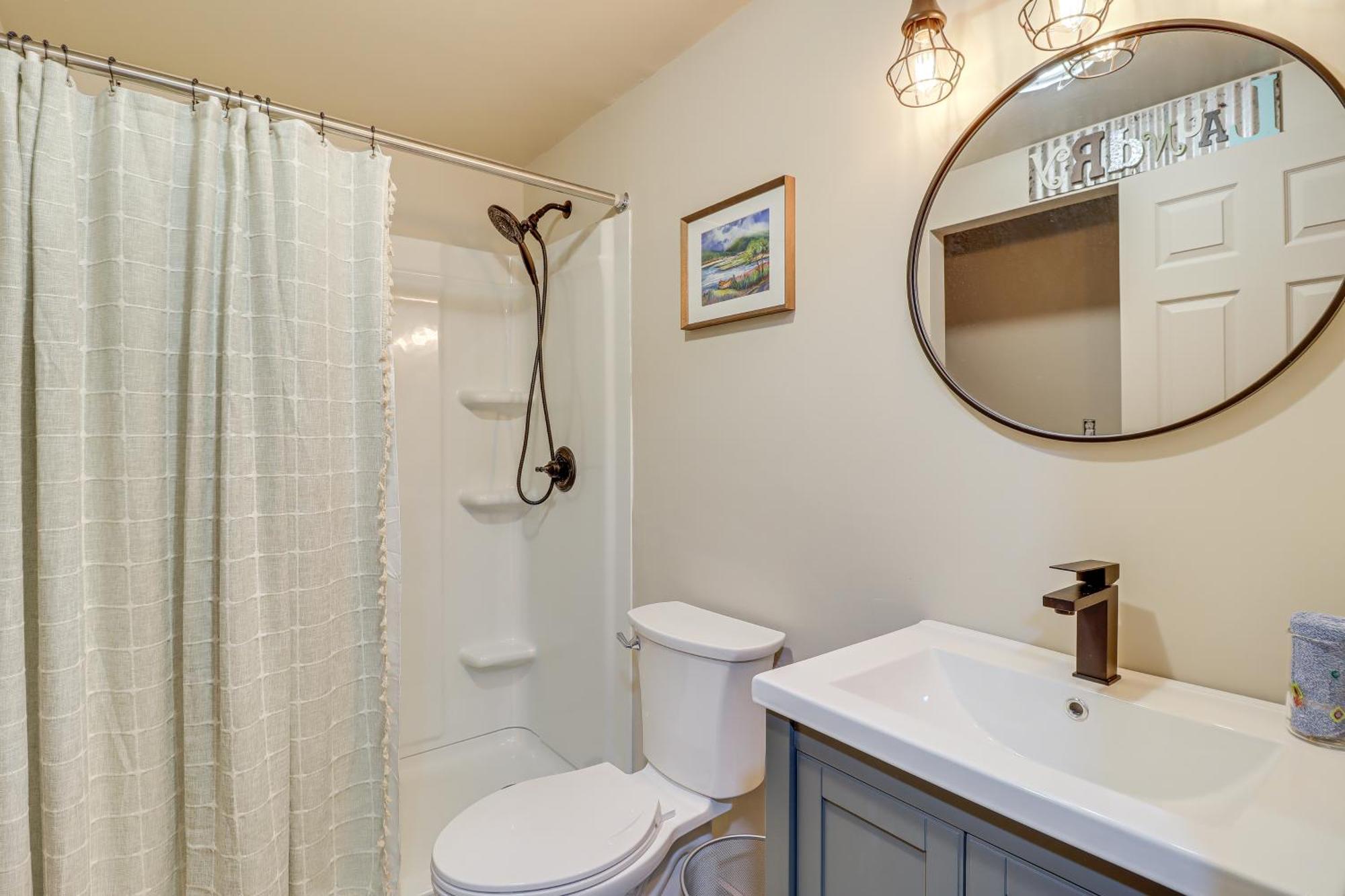 Quaint Jim Thorpe Cabin Retreat, Walk To Beach! Bagian luar foto